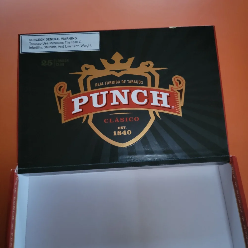 Empty Cigar Box - Picture 7 of 12